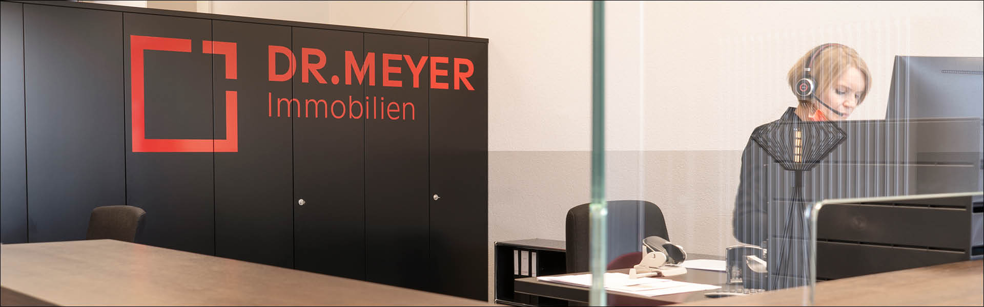 Dr. Meyer Immobilien: Digitaler Kreditorenworkflow im Einsatz Dr-Meyer-Immobilien-Success-Story-FIVE-Informatik-Header-Bild%202.jpg