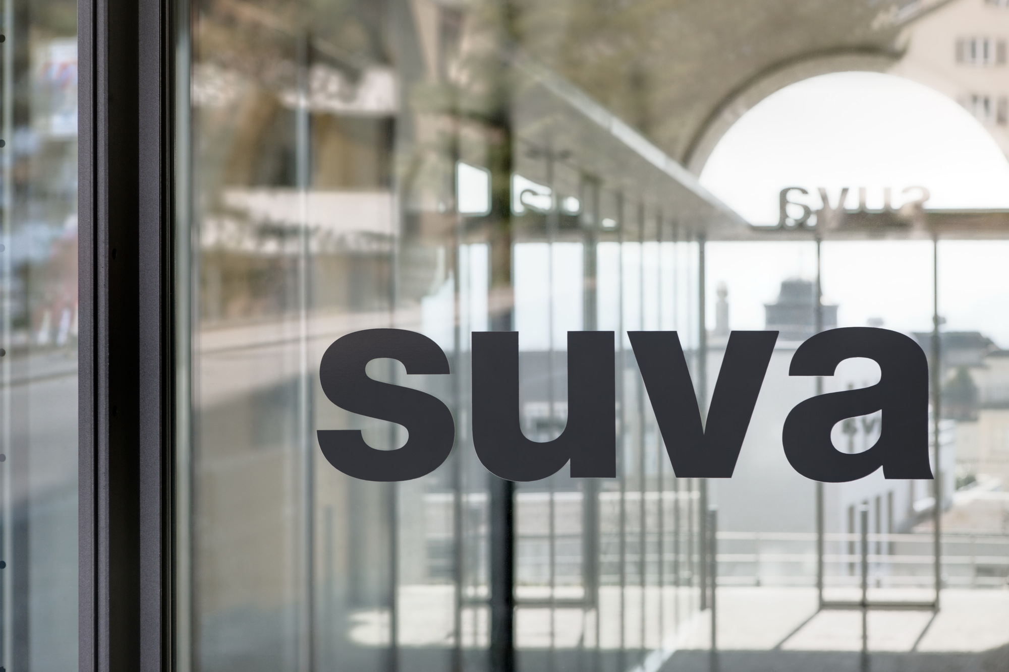 SUVA - Intelligente Softwareverteilung Suva_Header.jpg