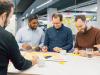 IT-Team von FIVE Informatik bei der gemeinsamen Planung von Lösungen für Schweizer KMU
